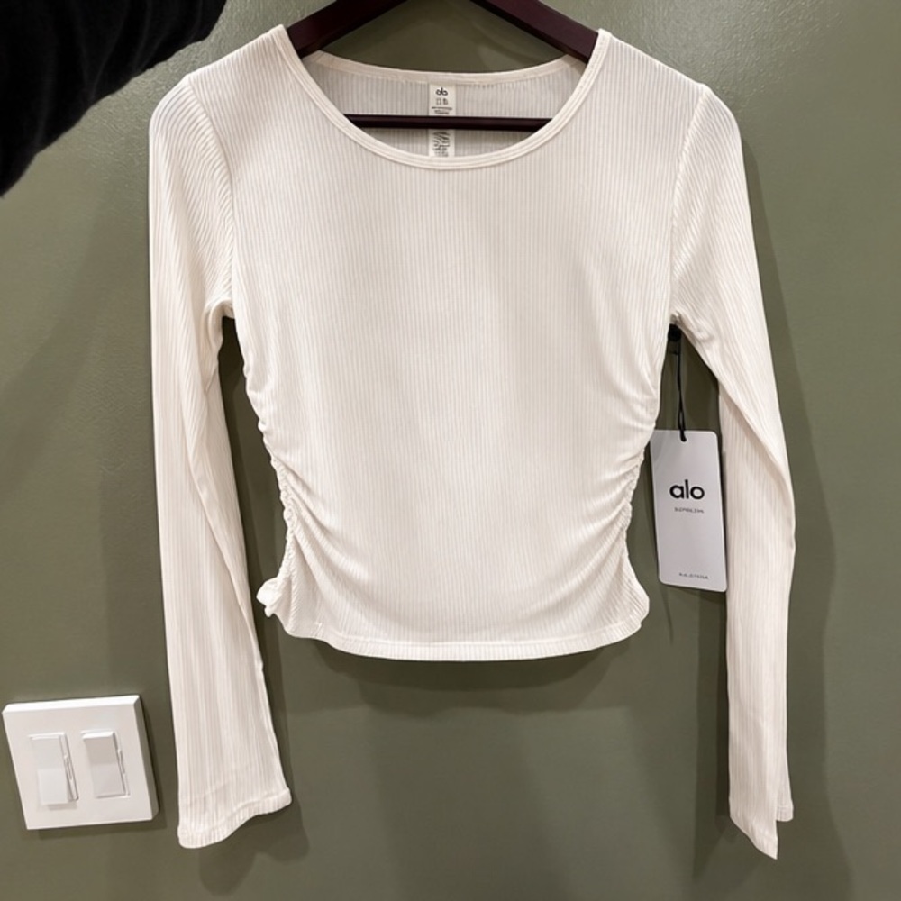 NWT ALO Yoga Gather Long Sleeve Women's Ivory Top - Size L
